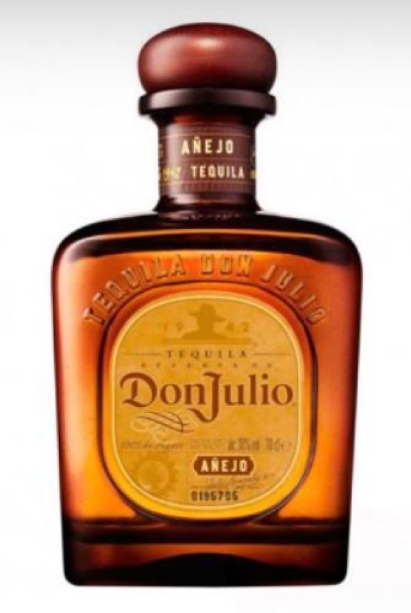 TEQUILA DON JULIO AÑEJO 70 CL TEQUILA DON JULIO AÑEJO 70 CL